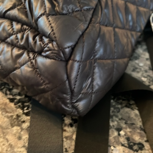 Kenneth Cole Reaction quilted mine backpack EUC - Picture 13 of 14
